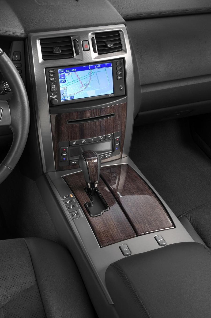  Cadillac XLR-V 2006 года  (фото 30 из 58)